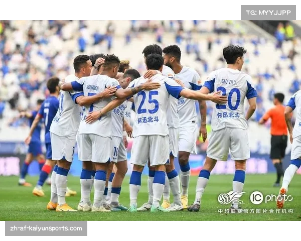 2015年中超联赛精彩回顾 强强对决与冠军争夺的激烈较量 2015年中超联赛精彩回顾 强强对决与冠军争夺的激烈较量
